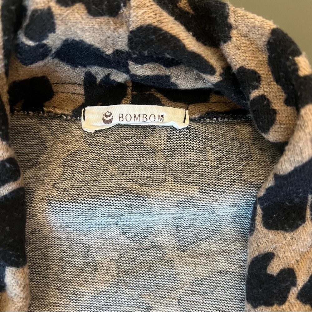 Leopard Print Cardigan - Picture 7 of 8